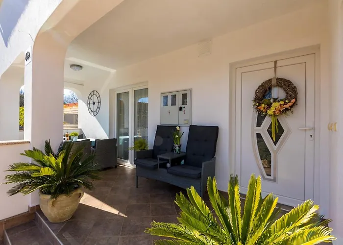 Anton דירה מאלינסקה