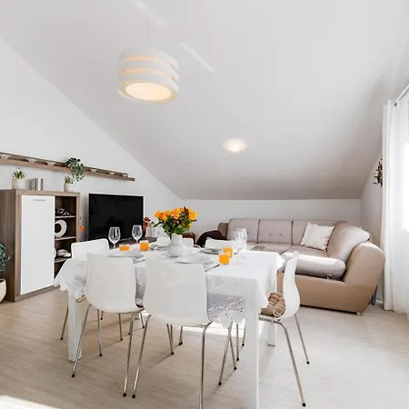 Apartamento Anton Malinska