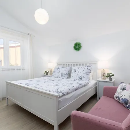 Anton Apartament Malinska